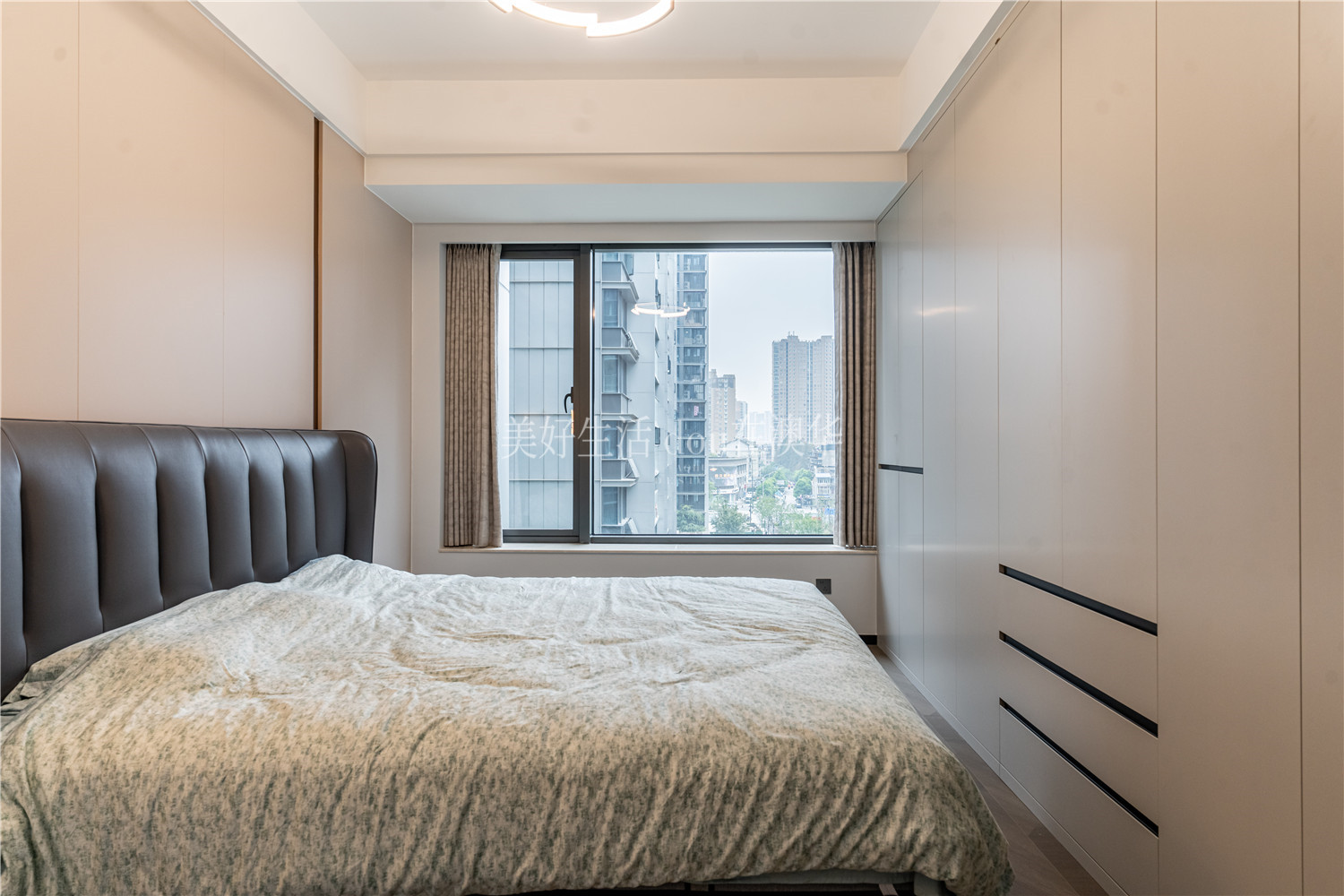 月亮灣壹號裝修,現(xiàn)代風(fēng)格,武漢室內(nèi)裝修