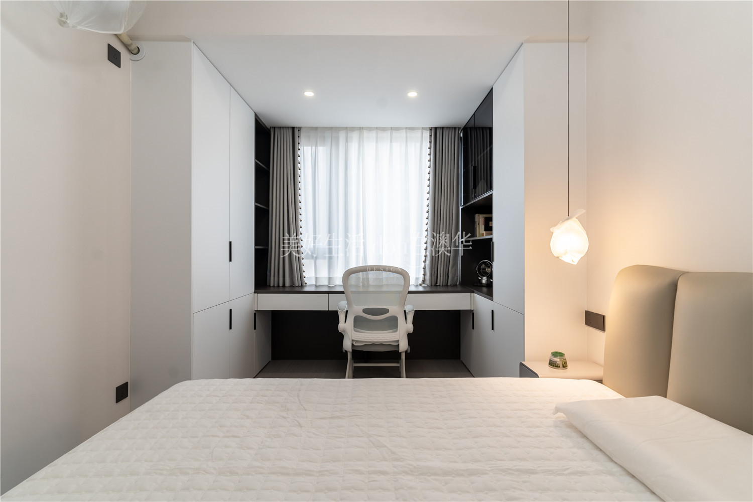 海軍工程大學,現(xiàn)代黑白灰