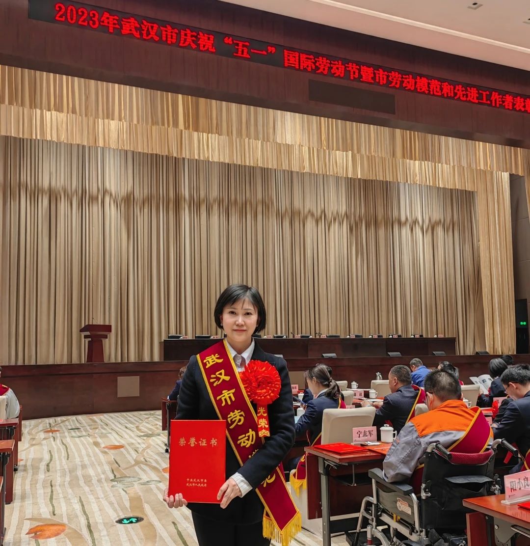 031053240189.jpg 031053240189.jpg